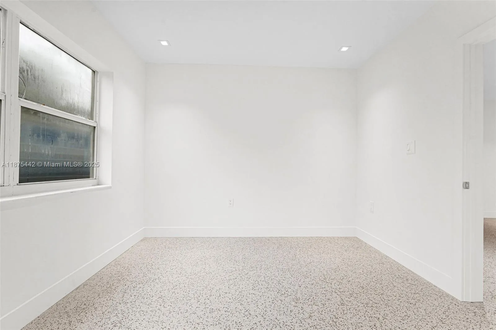 341 NW 43