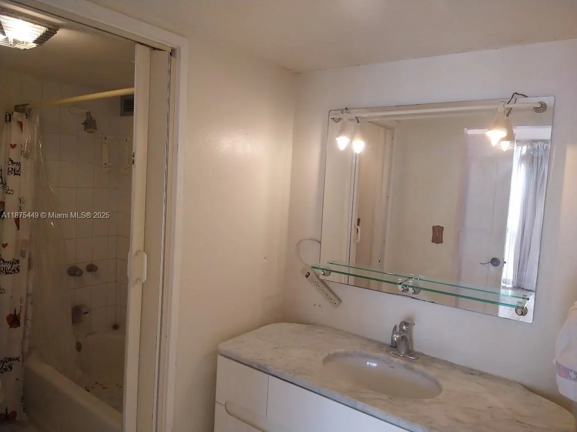 16909 S Bay Rd, #918