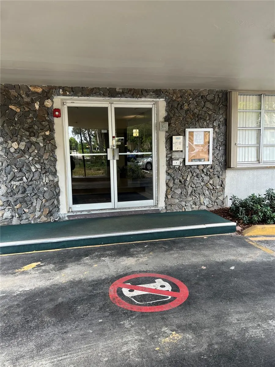 6600 Cypress Rd, #504