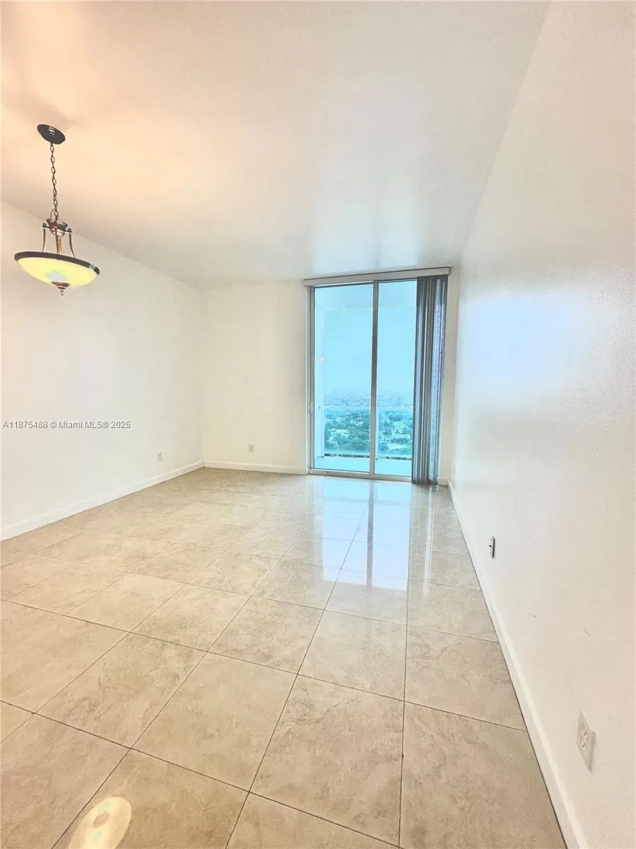 2525 SW 3rd Ave, #1604