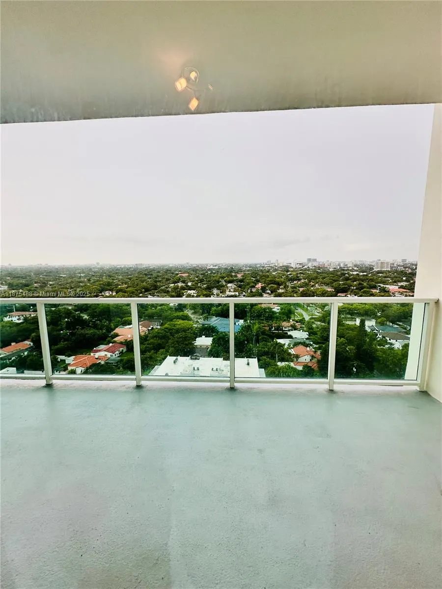 2525 SW 3rd Ave, #1604