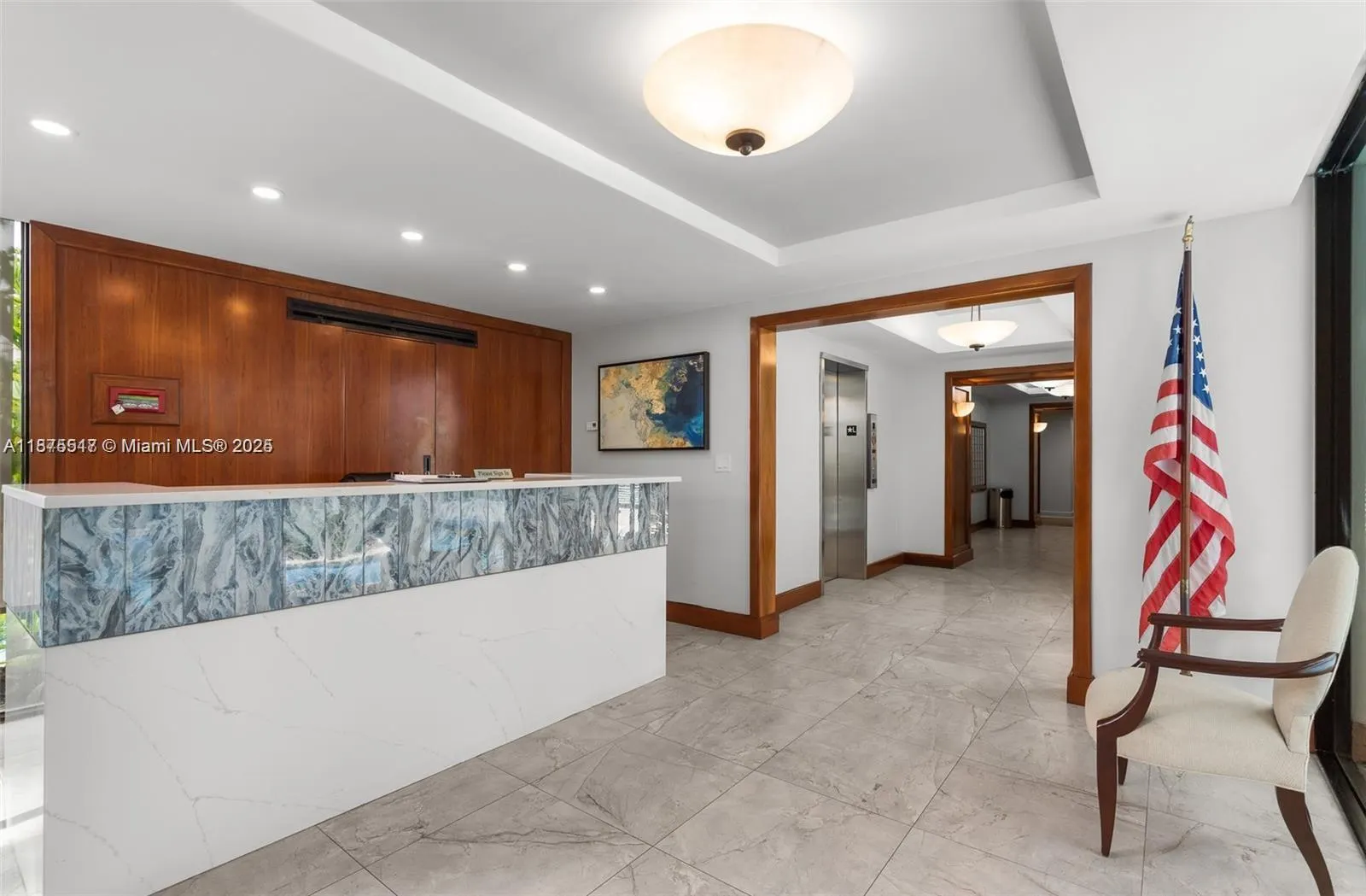 3100 NE 48th St, #312