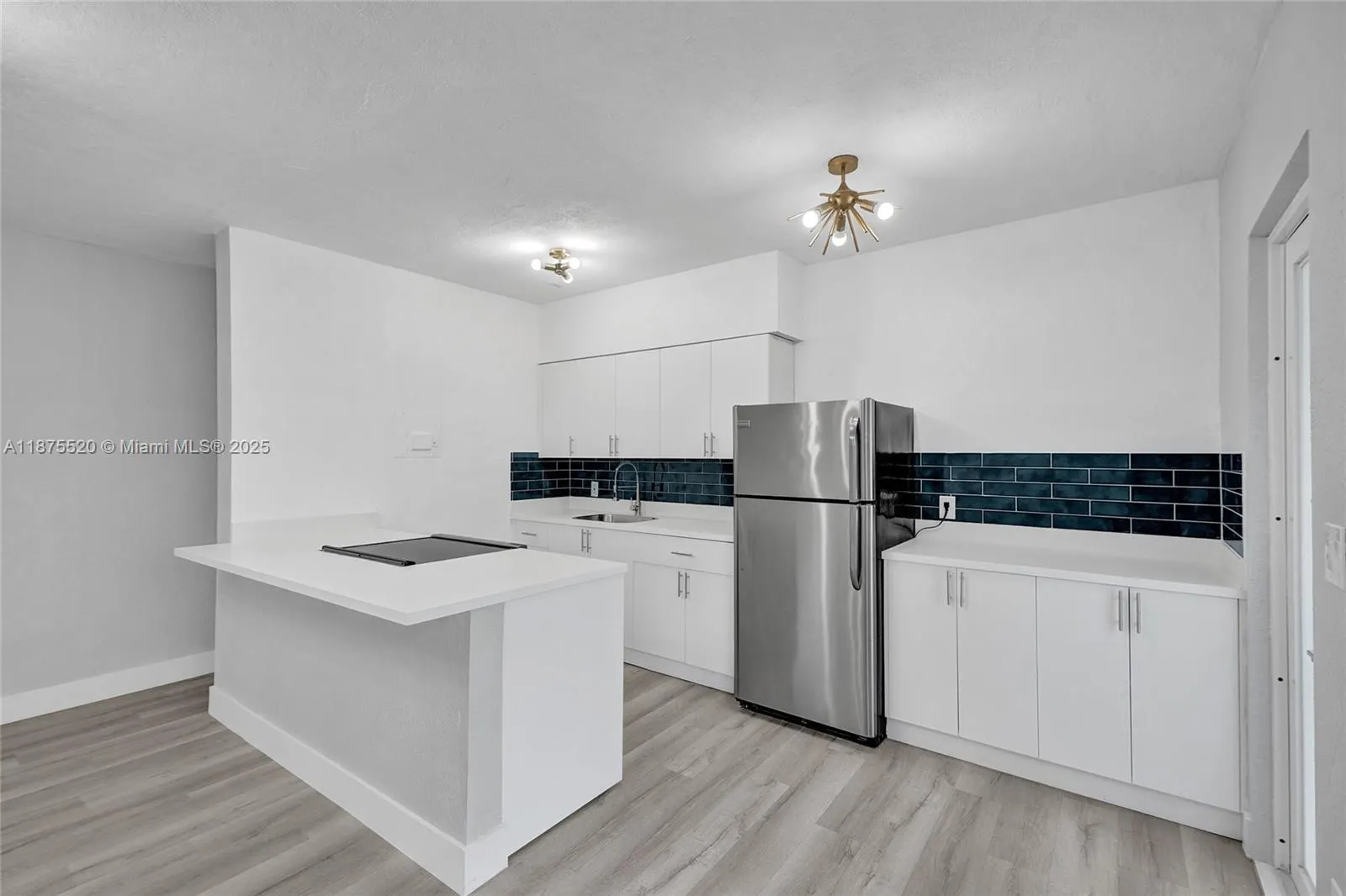 9270 E Bay Harbor Dr, #4A