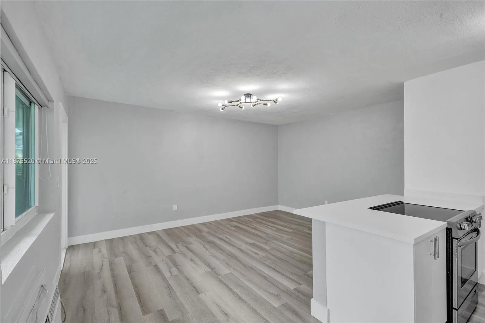 9270 E Bay Harbor Dr, #4A