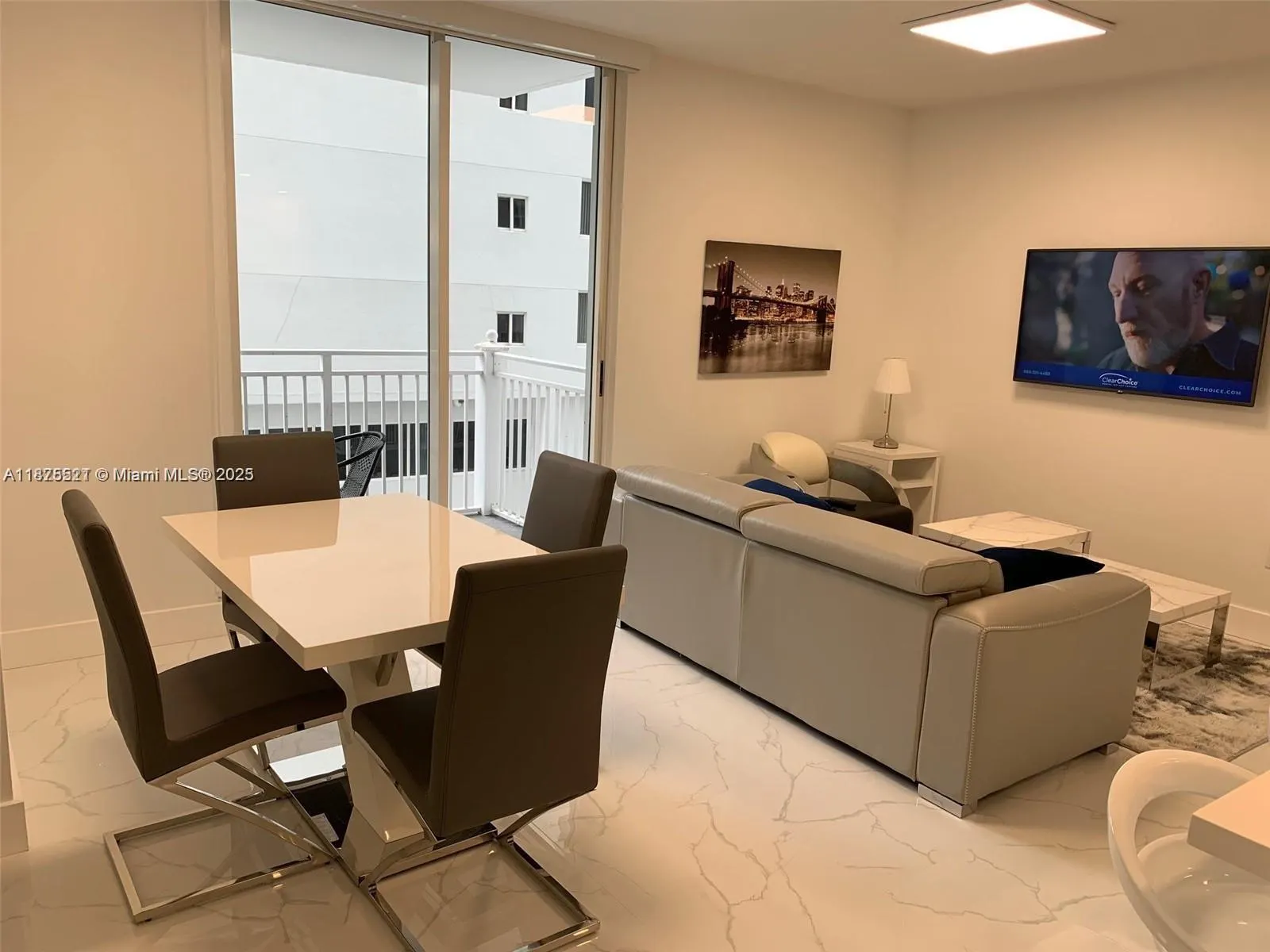 185 SE 14th Ter, #1113
