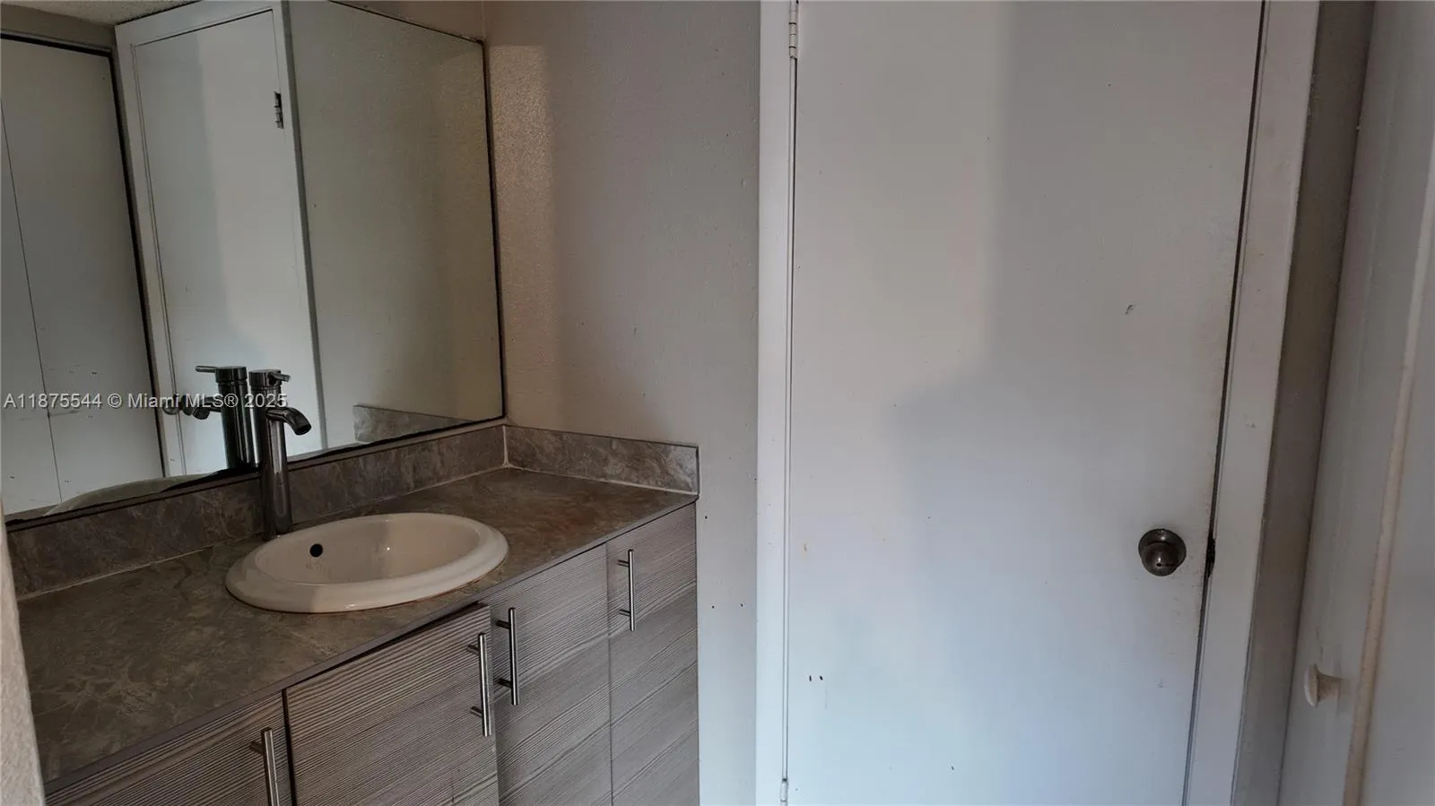 9044 W Atlantic Blvd, #321