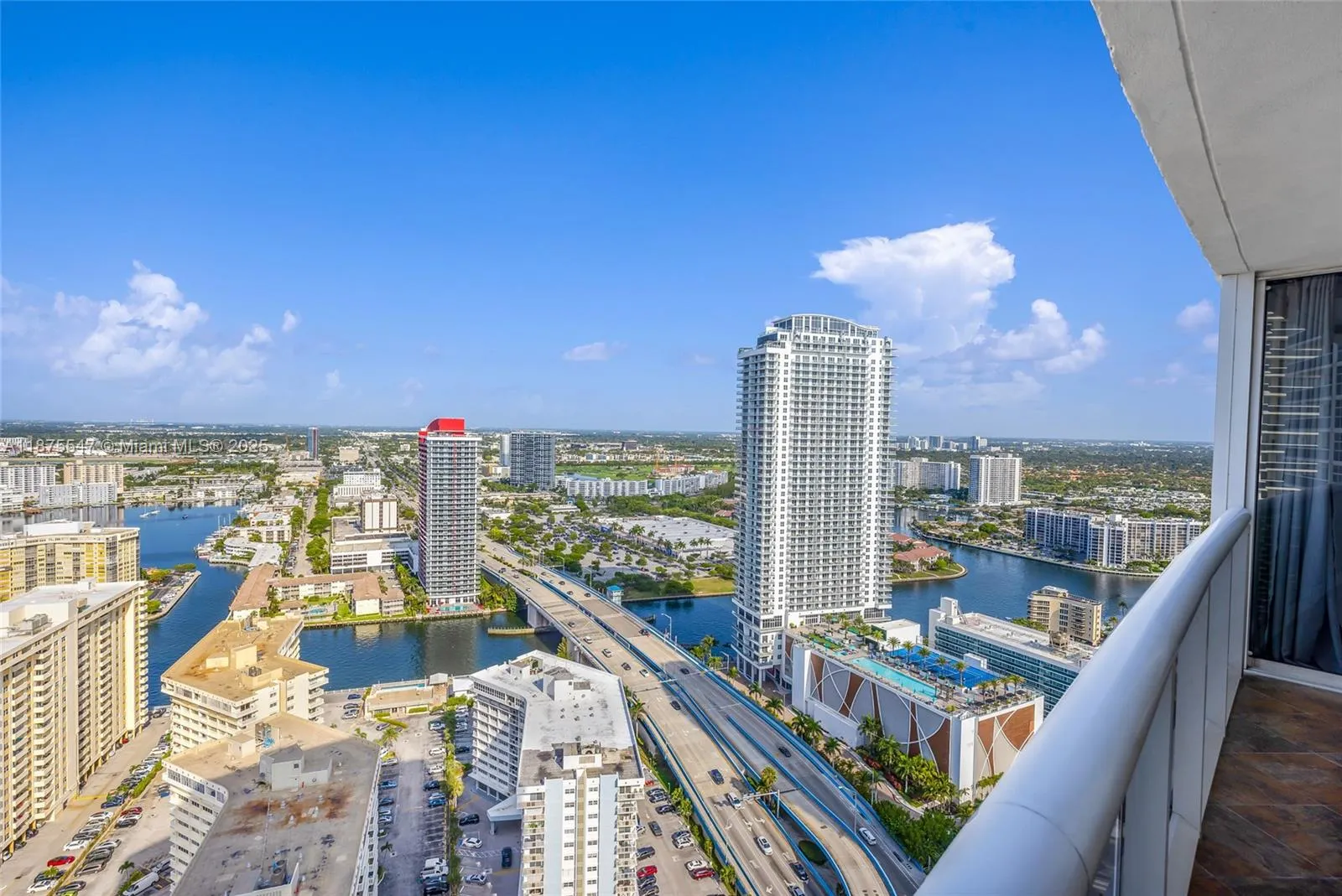 1800 S Ocean Dr, #3607