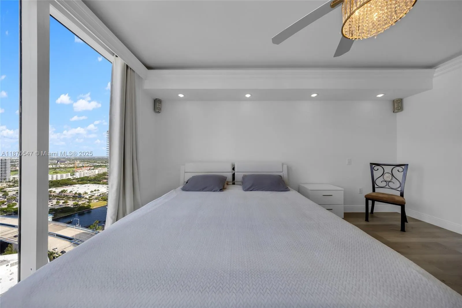 1800 S Ocean Dr, #3607