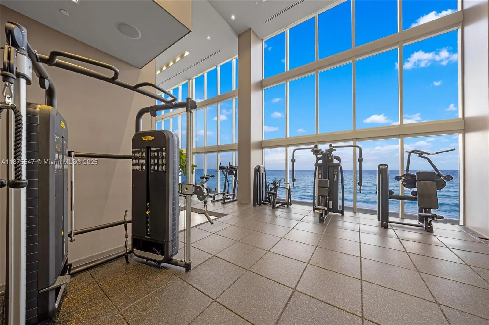 1800 S Ocean Dr, #3607