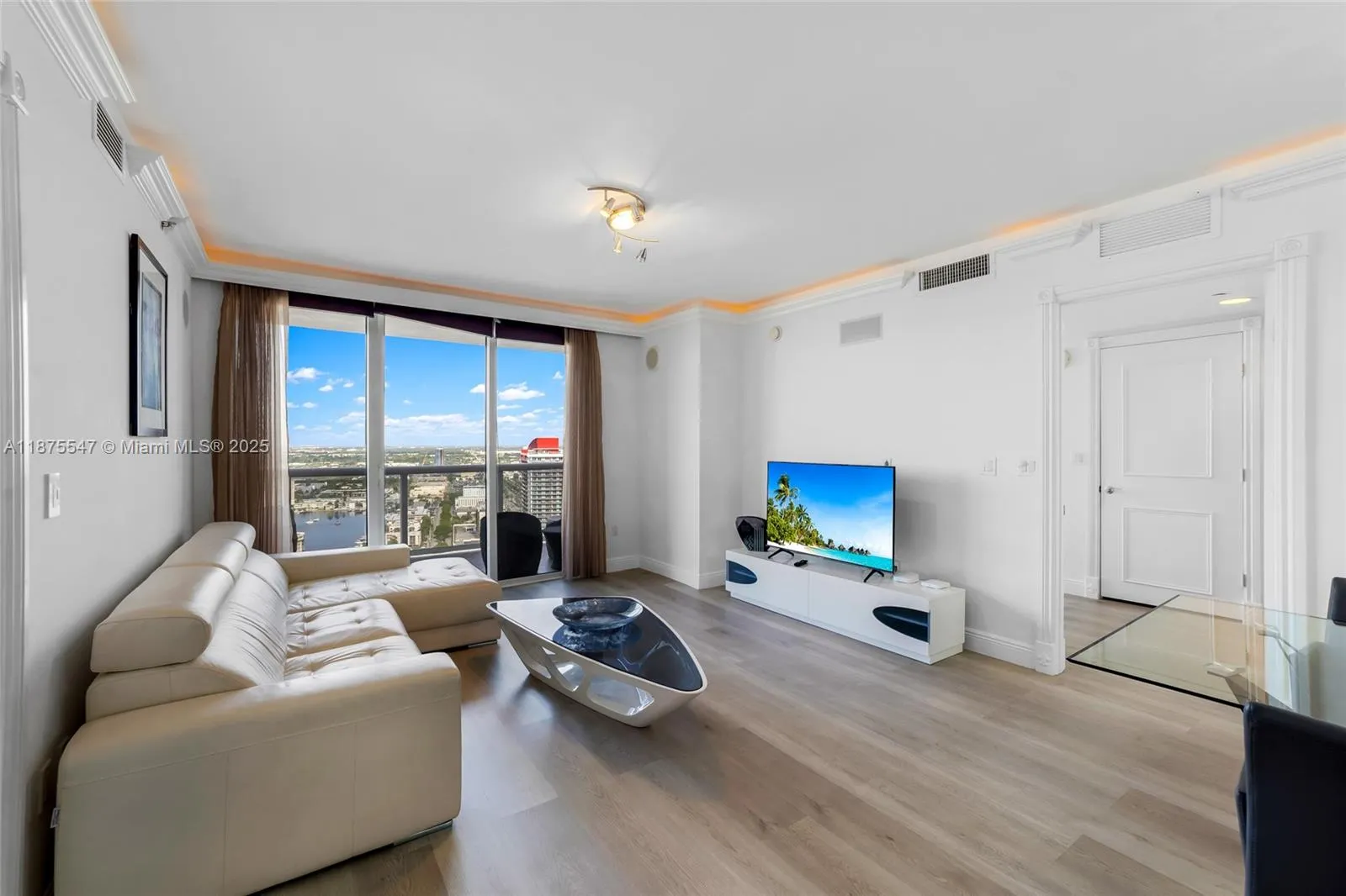 1800 S Ocean Dr, #3607