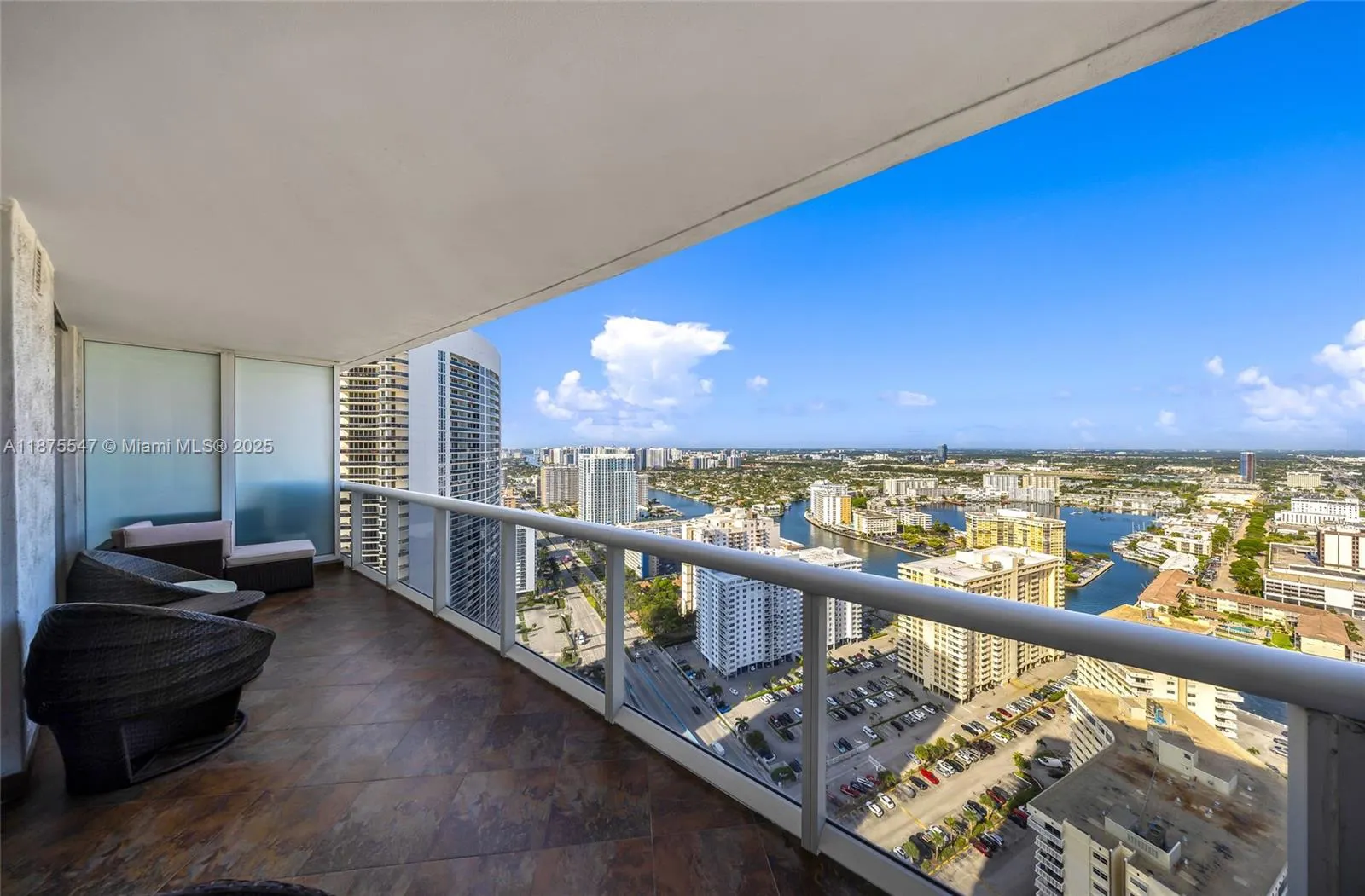 1800 S Ocean Dr, #3607