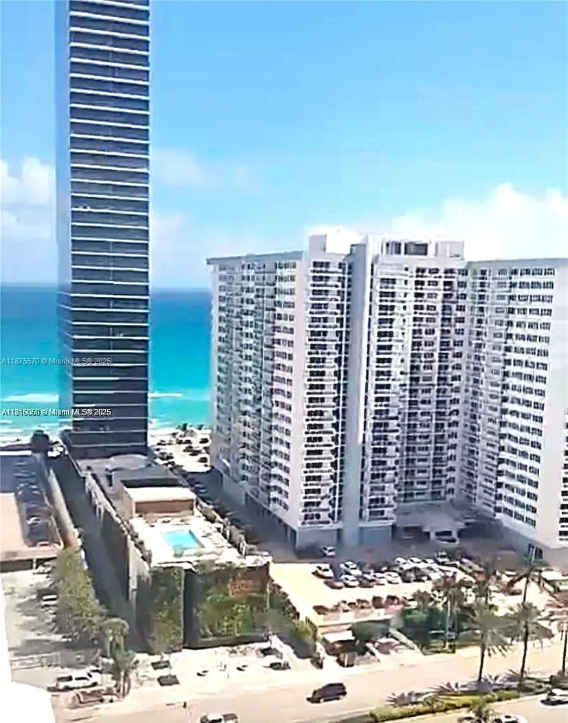 1985 S Ocean Dr, #20A