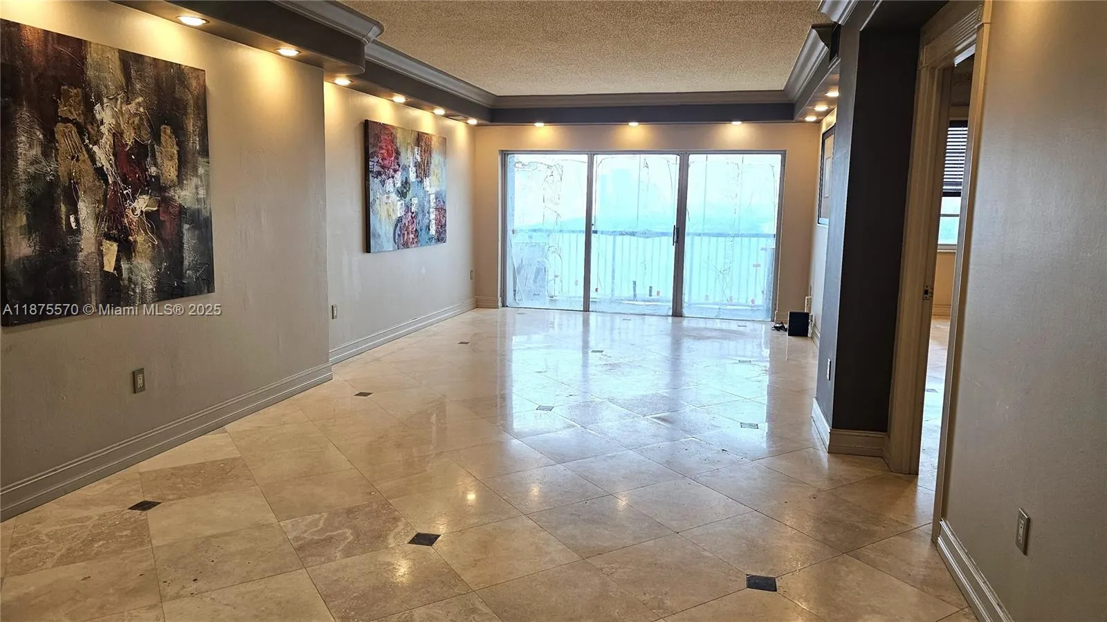 1985 S Ocean Dr, #20A