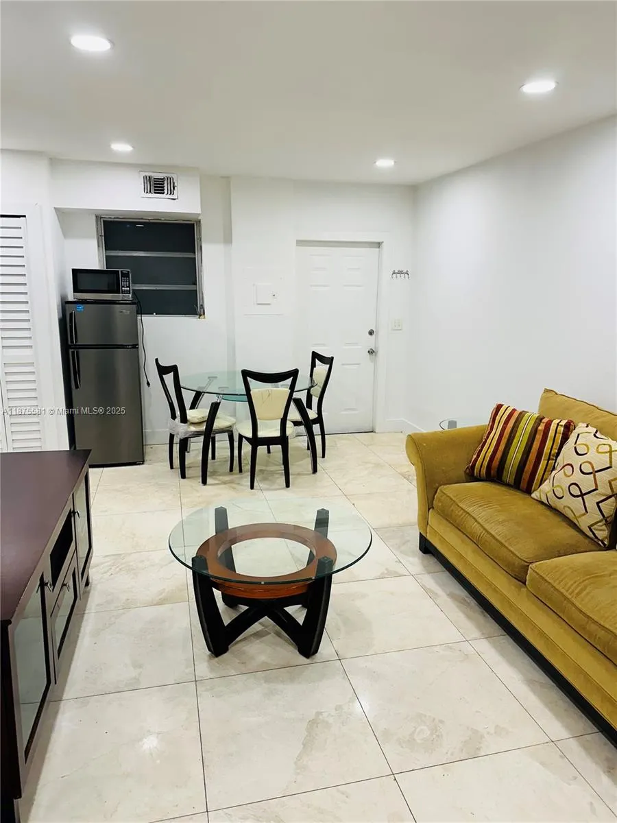 1723 Jackson St, #2