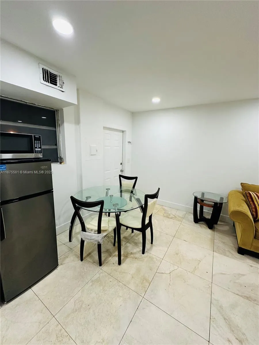 1723 Jackson St, #2
