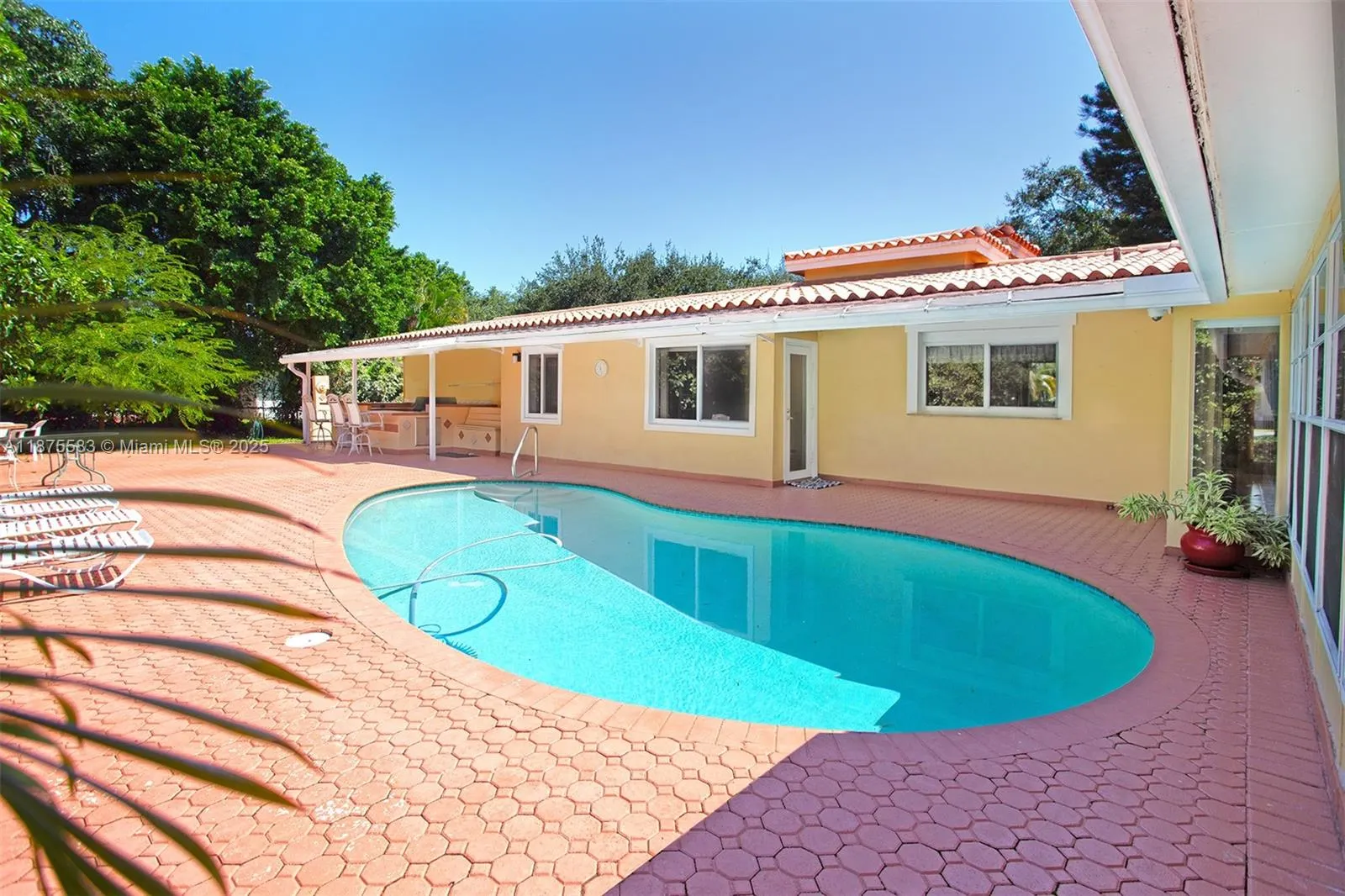 131 SW 59th Ave