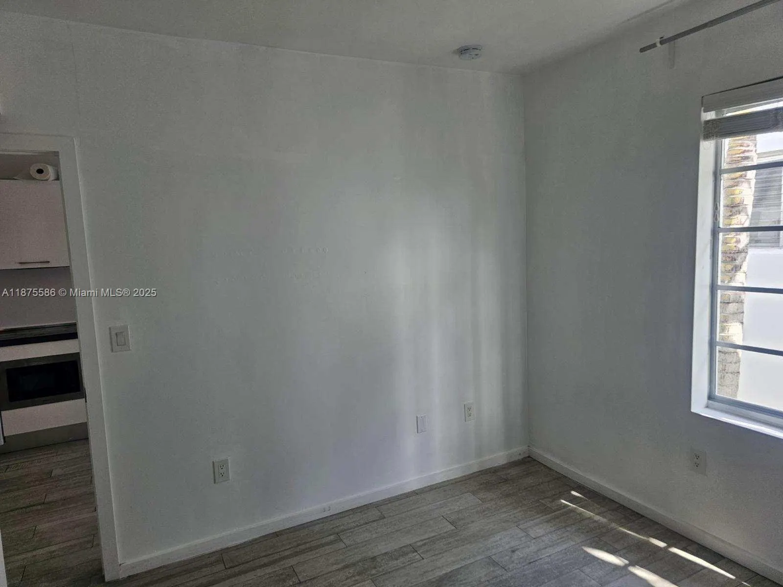 811 Jefferson Ave, #202