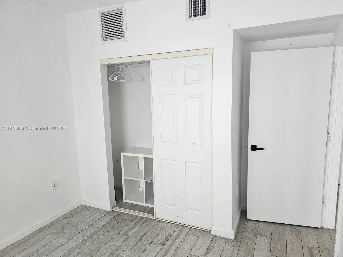 811 Jefferson Ave, #202