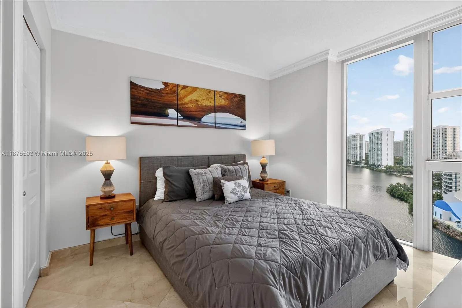 3370 Hidden Bay Dr, #1808