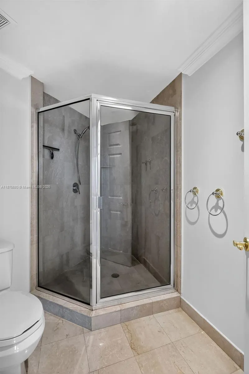 3370 Hidden Bay Dr, #1808