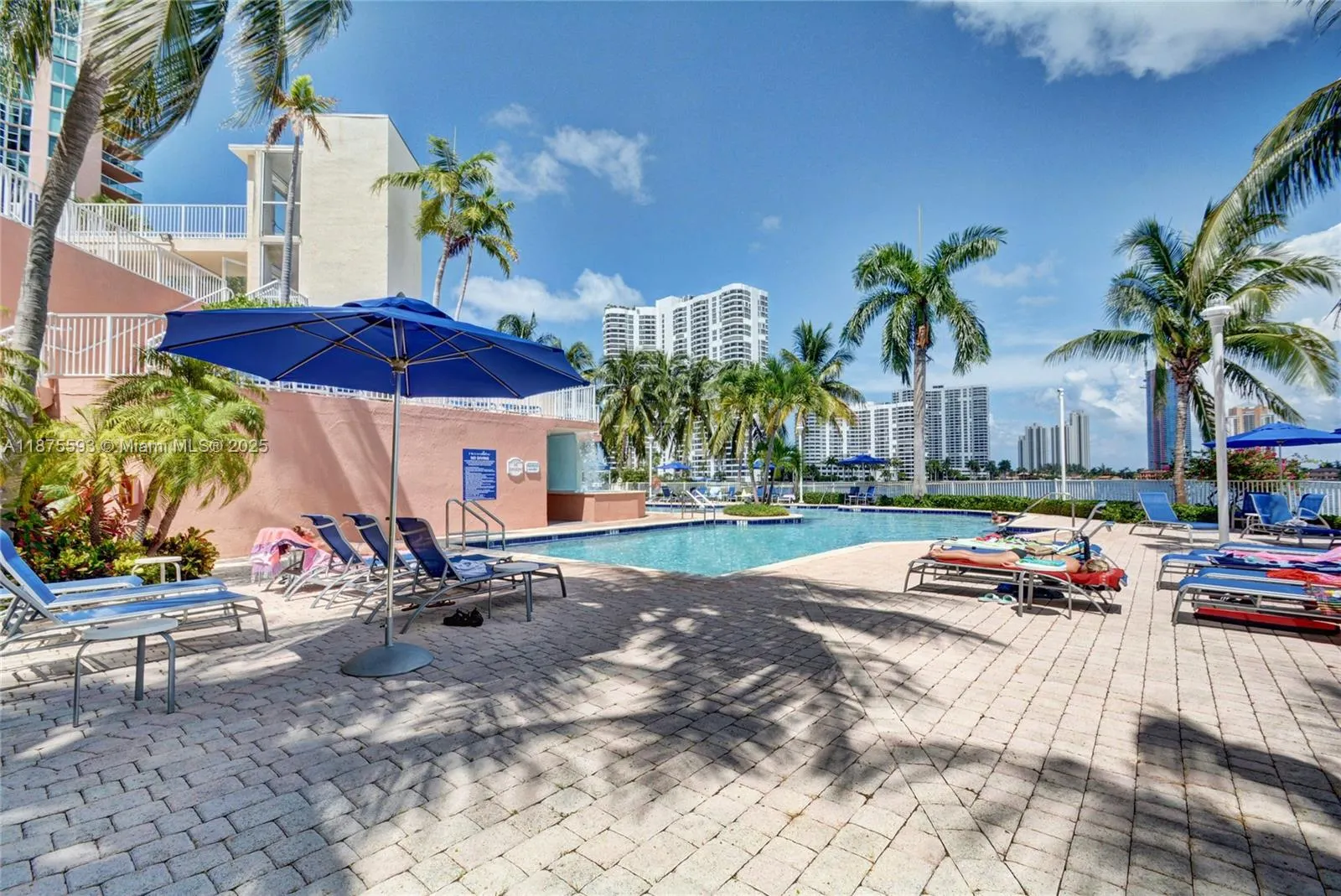 3370 Hidden Bay Dr, #1808