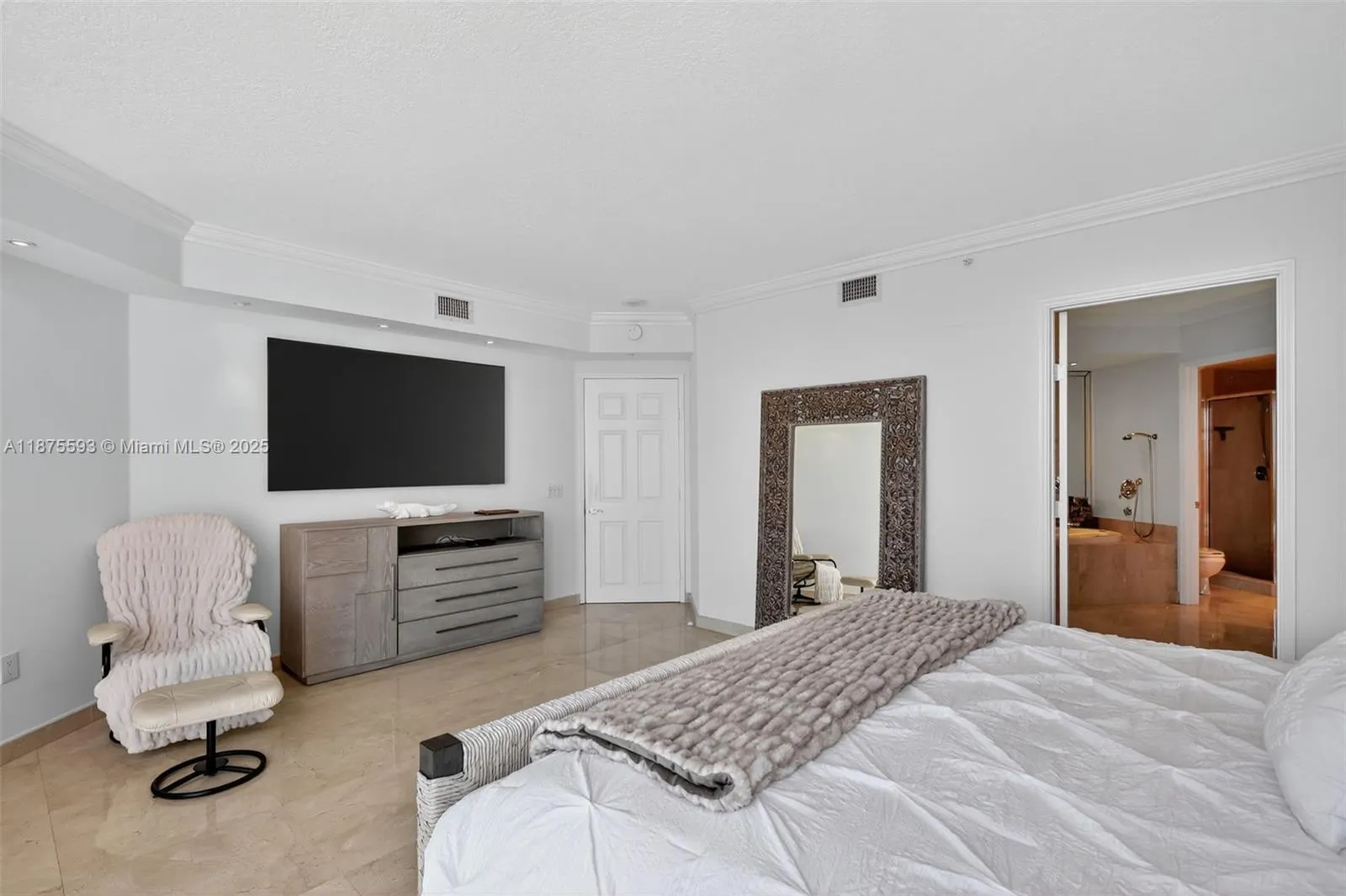 3370 Hidden Bay Dr, #1808