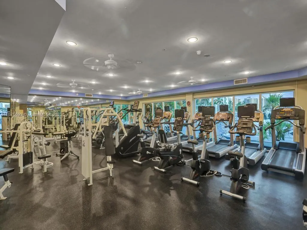 3370 Hidden Bay Dr, #1808