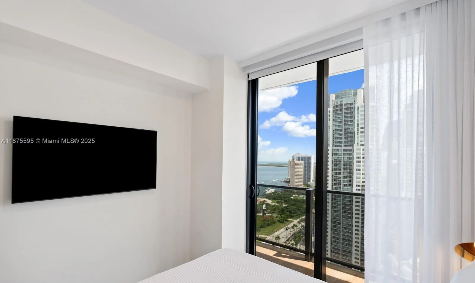 398 NE 5th, #4215