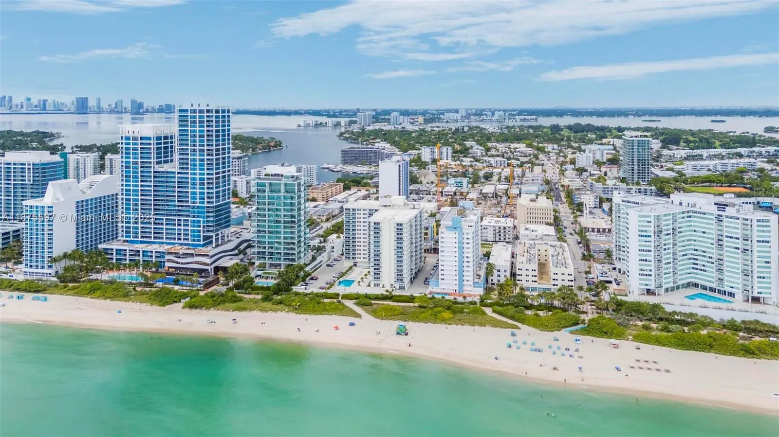 6917 Collins Ave, #1420