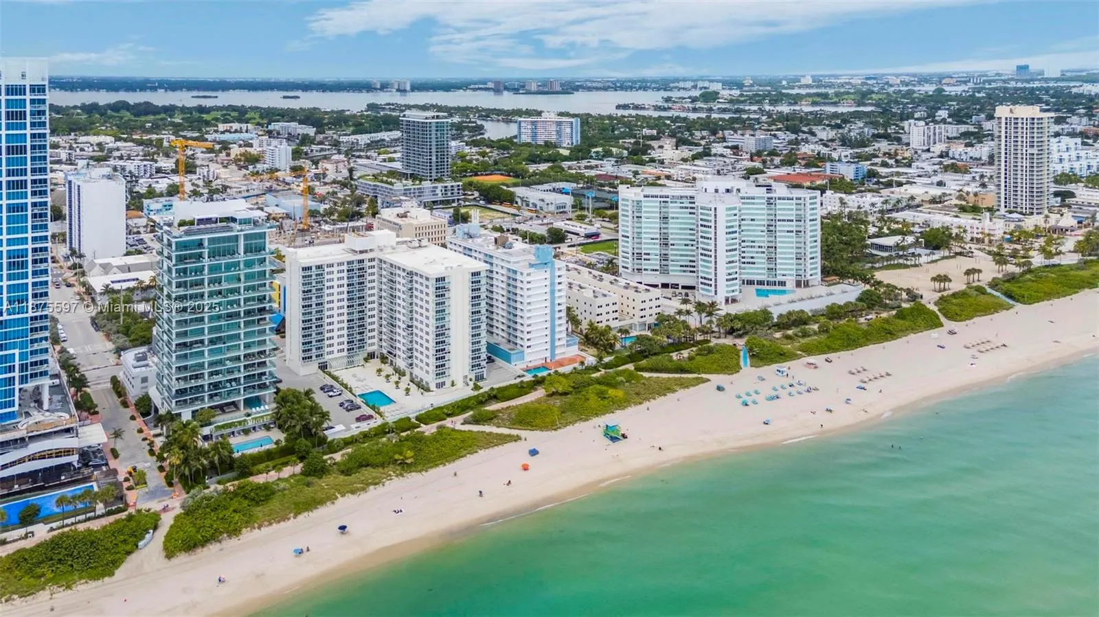6917 Collins Ave, #1420
