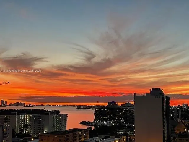 6917 Collins Ave, #1420