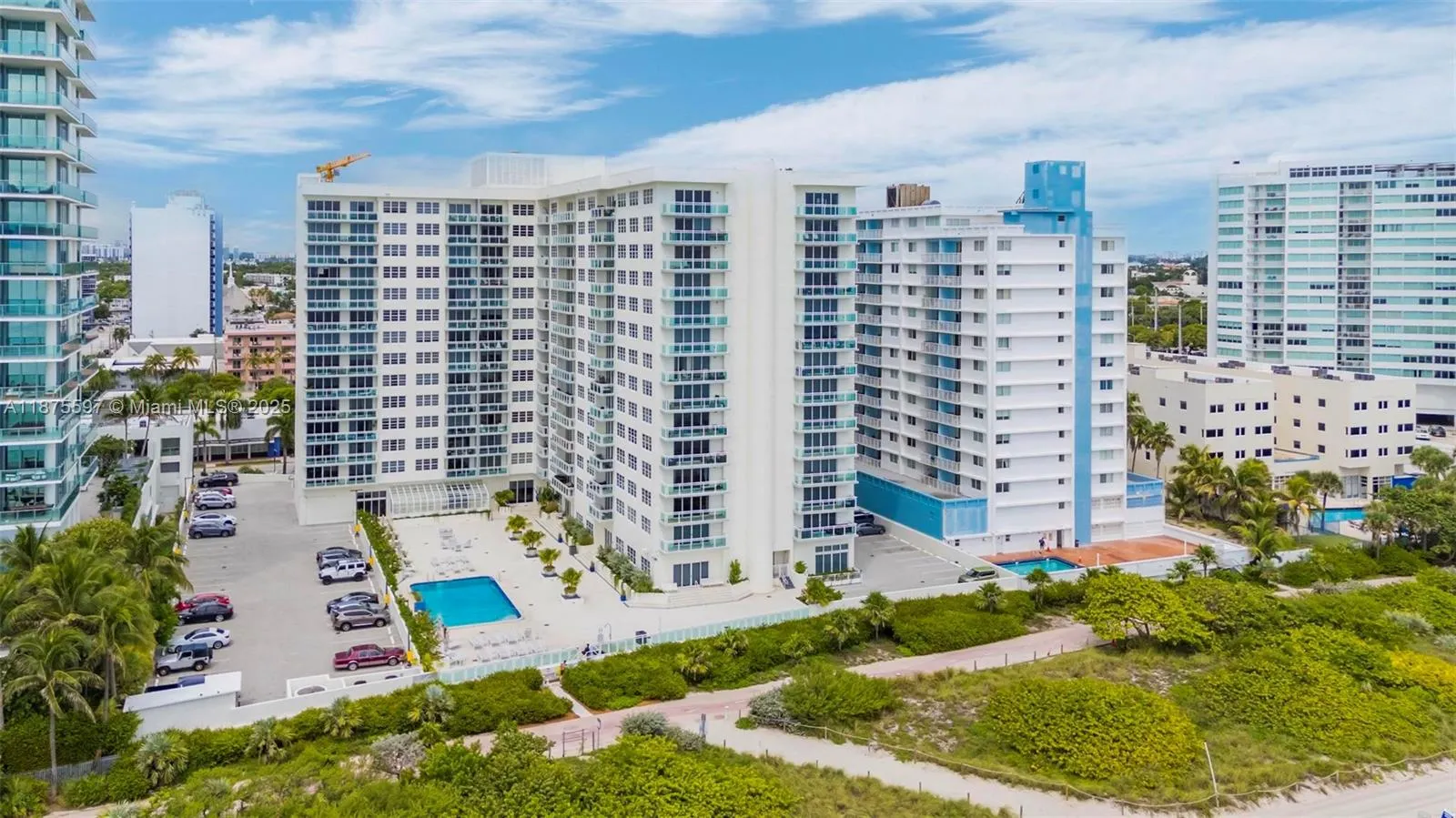 6917 Collins Ave, #1420