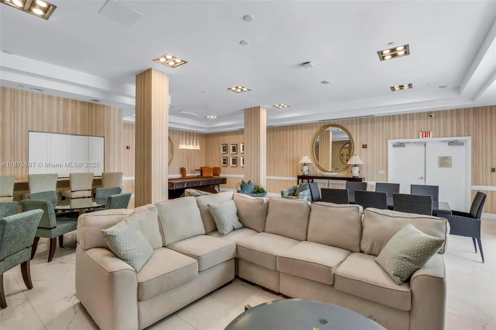 6917 Collins Ave, #1420
