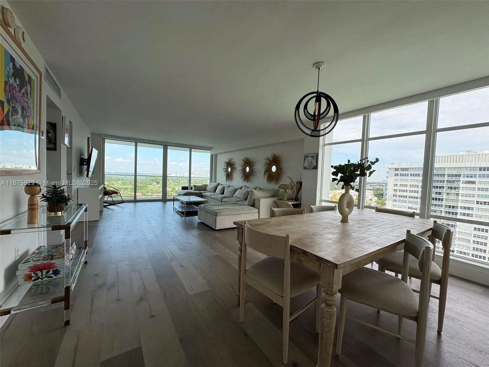 5750 Collins Ave, #15F