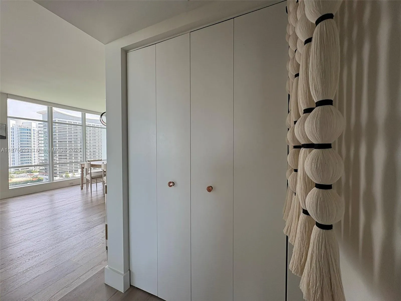 5750 Collins Ave, #15F