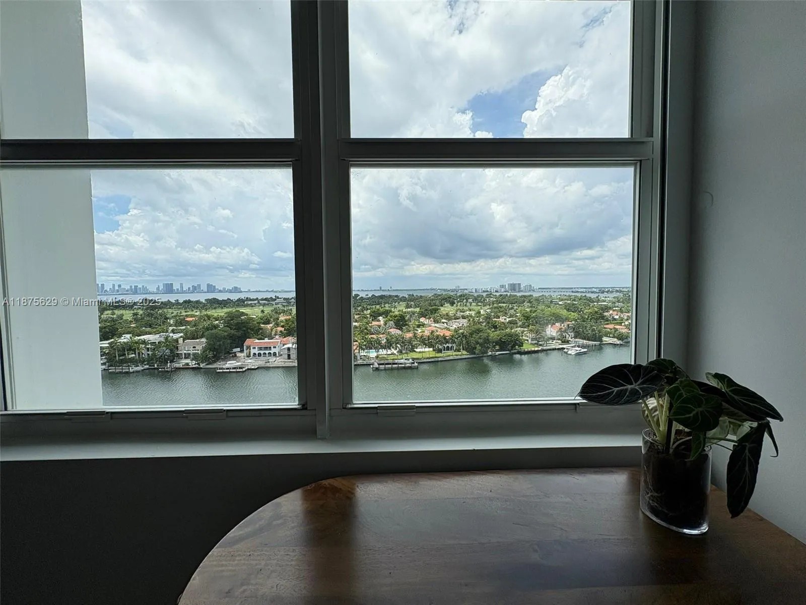 5750 Collins Ave, #15F