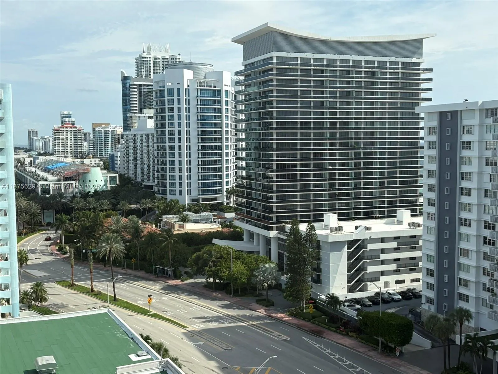 5750 Collins Ave, #15F