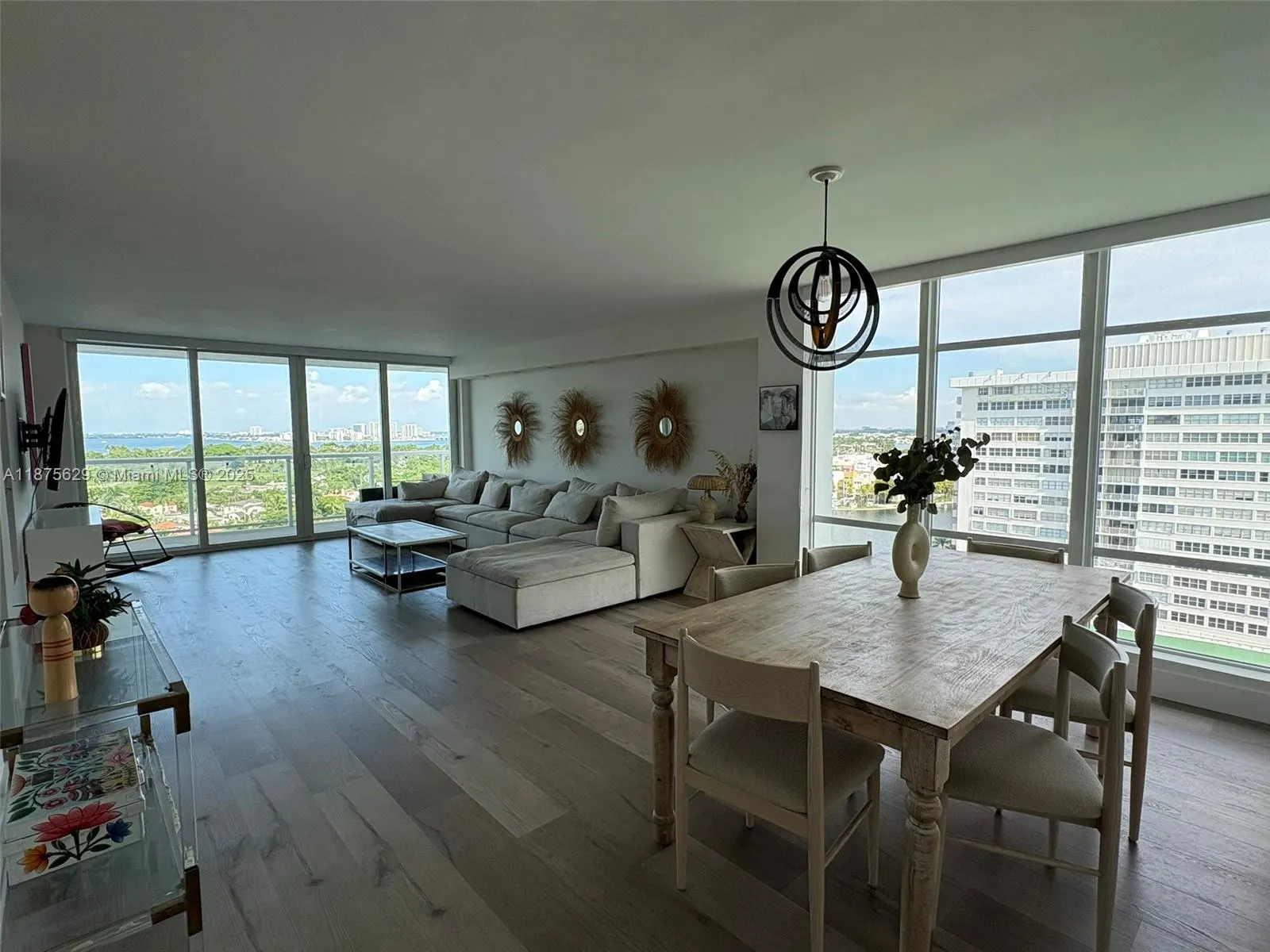 5750 Collins Ave, #15F