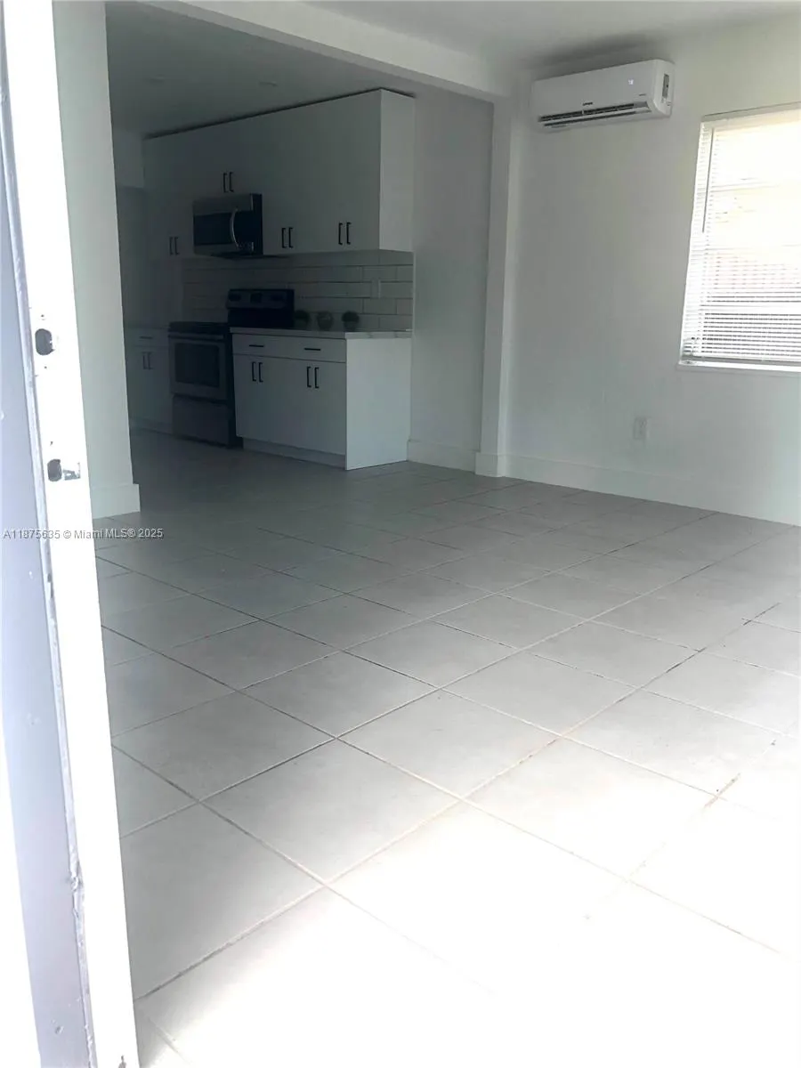 300 NW 97th St