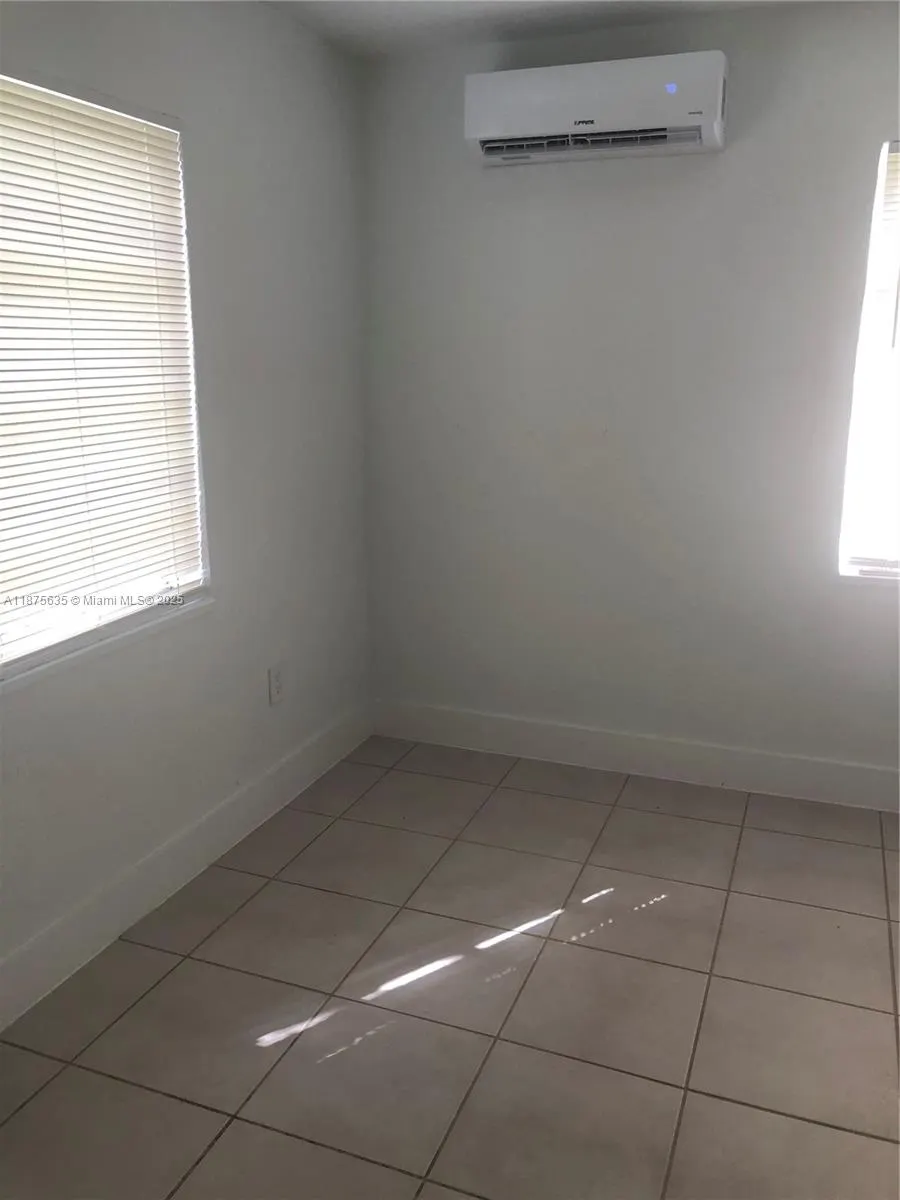 300 NW 97th St