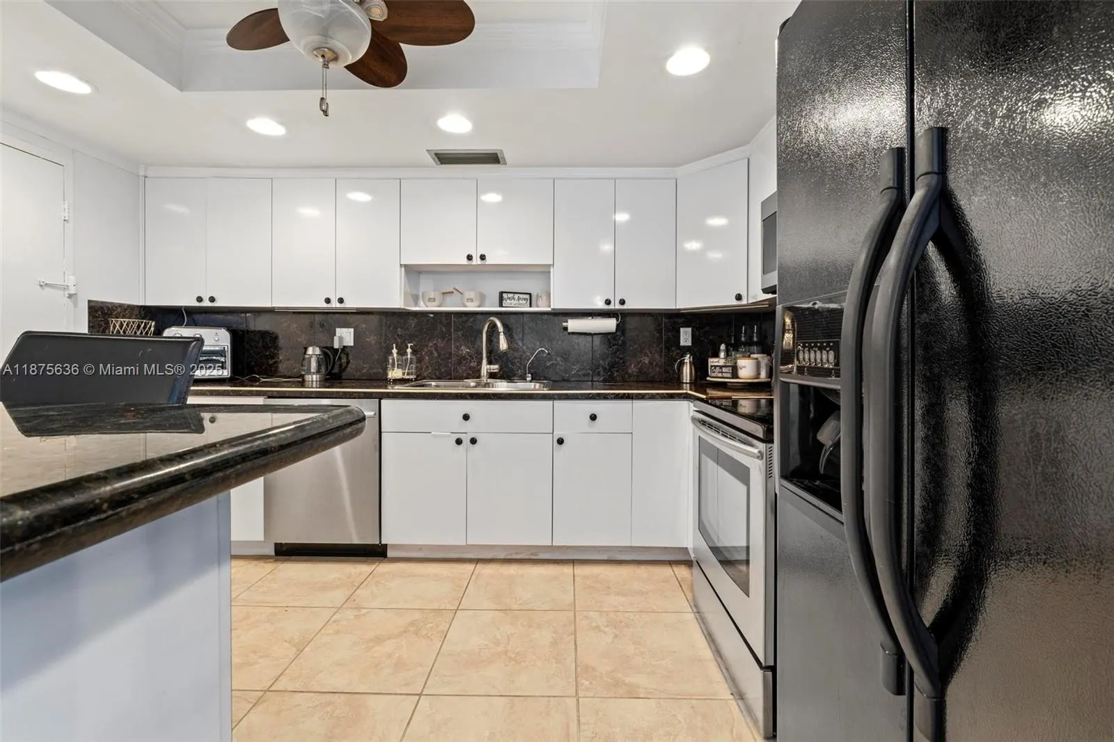 1600 S Ocean Dr, #12H