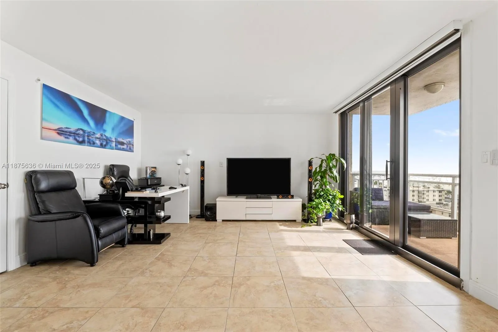 1600 S Ocean Dr, #12H