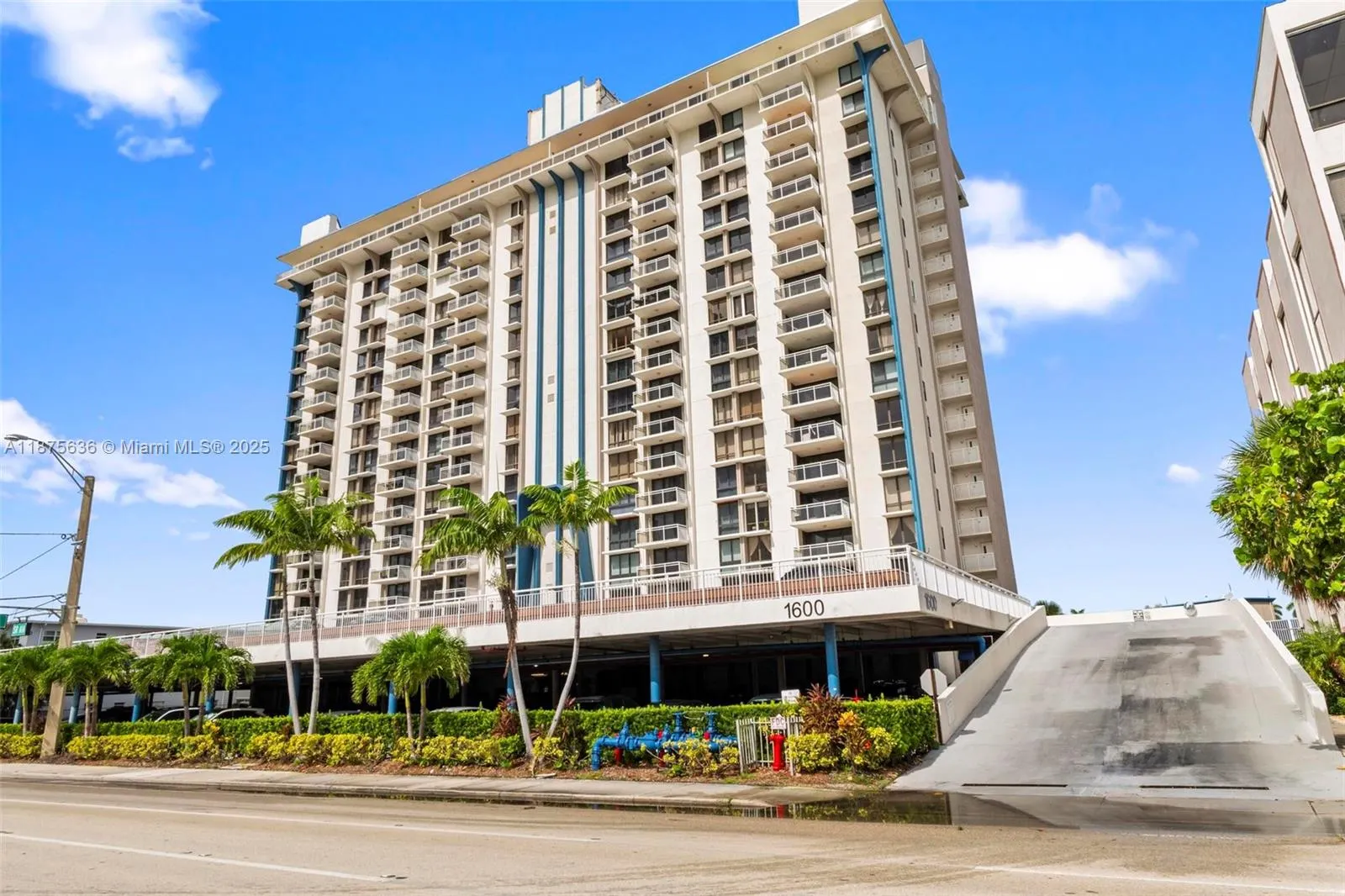 1600 S Ocean Dr, #12H