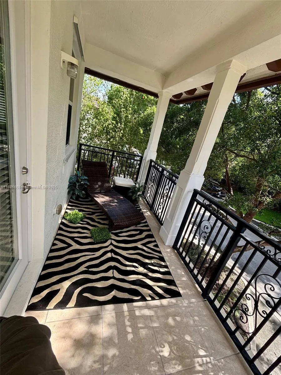 4766 Sierra Ln
