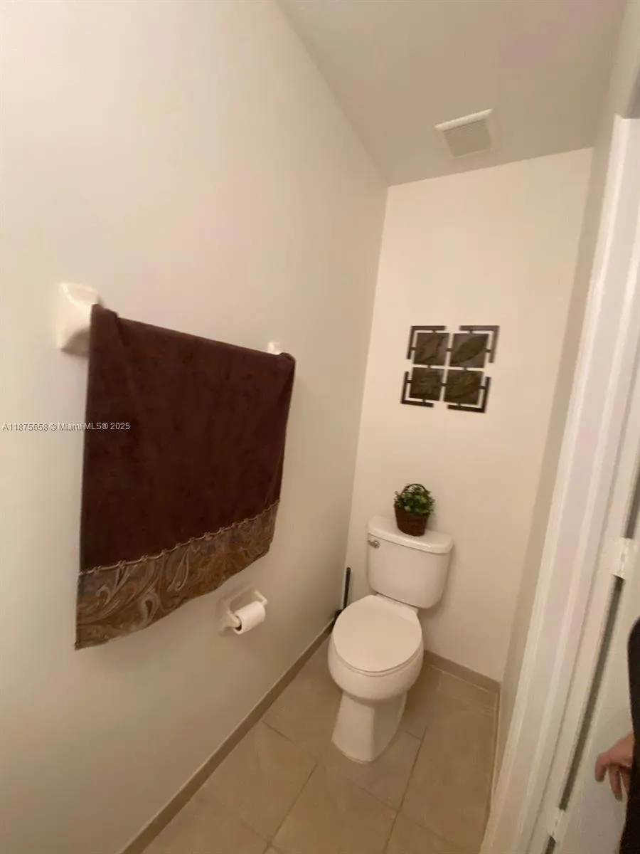 4766 Sierra Ln