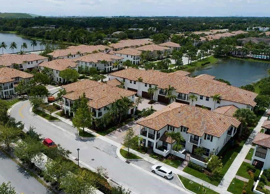 4766 Sierra Ln