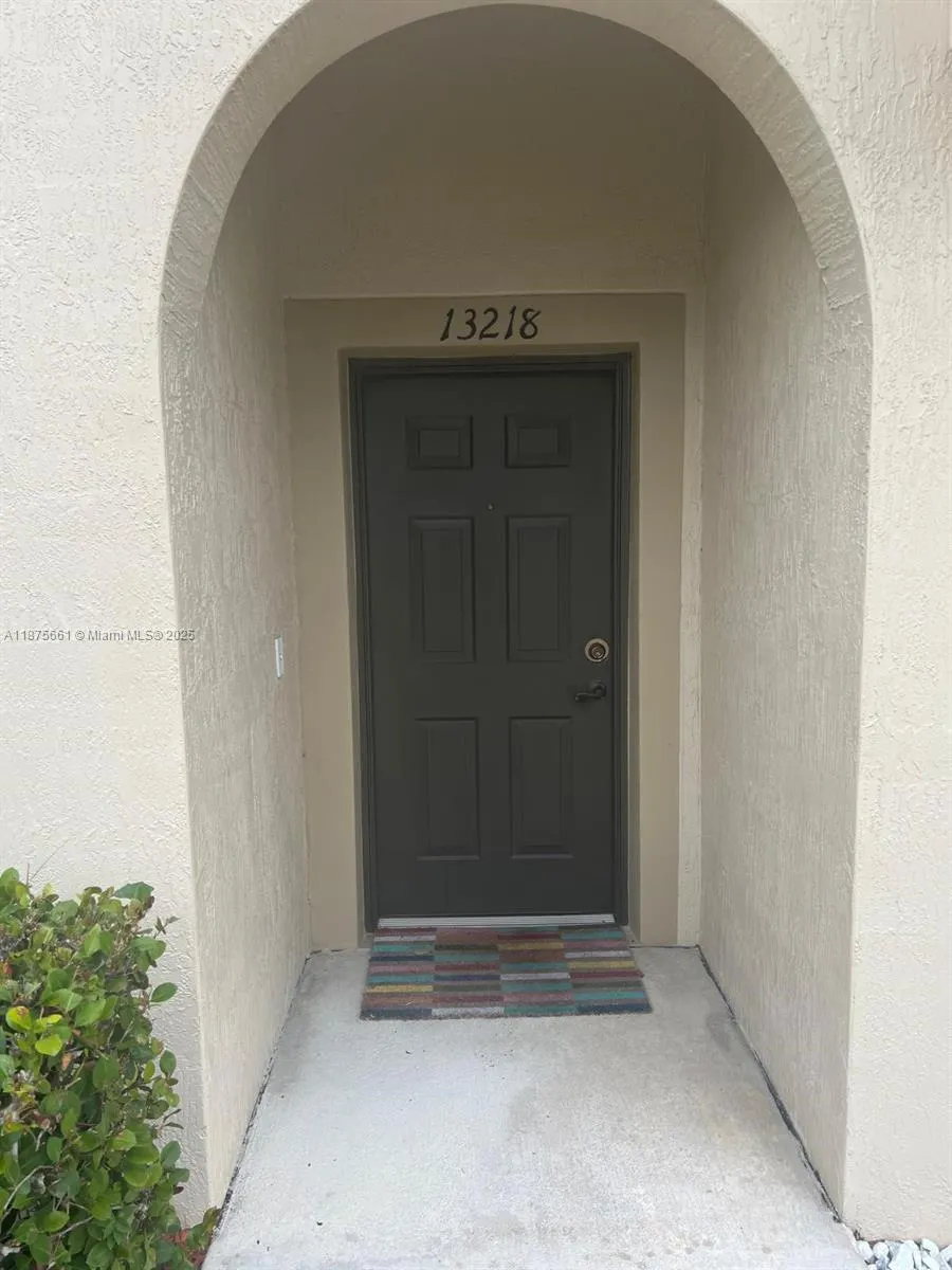 13218 SW 44th St, #11106