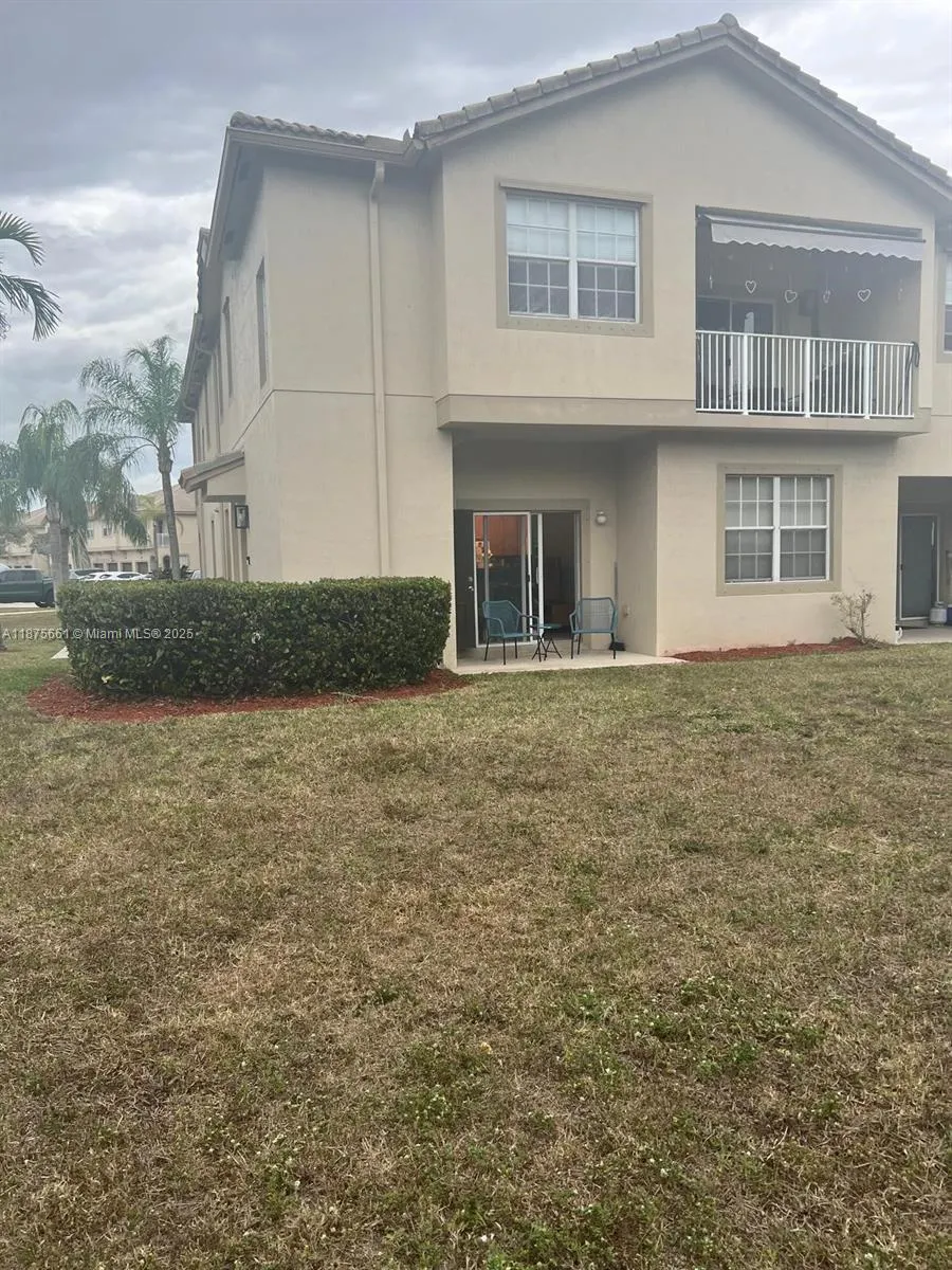 13218 SW 44th St, #11106