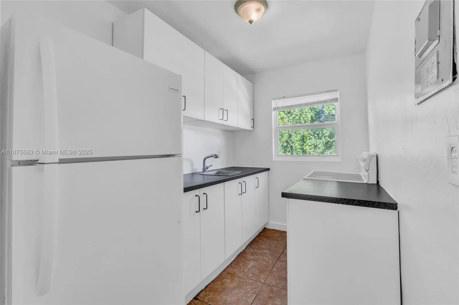 1245 NW 60th St, #4