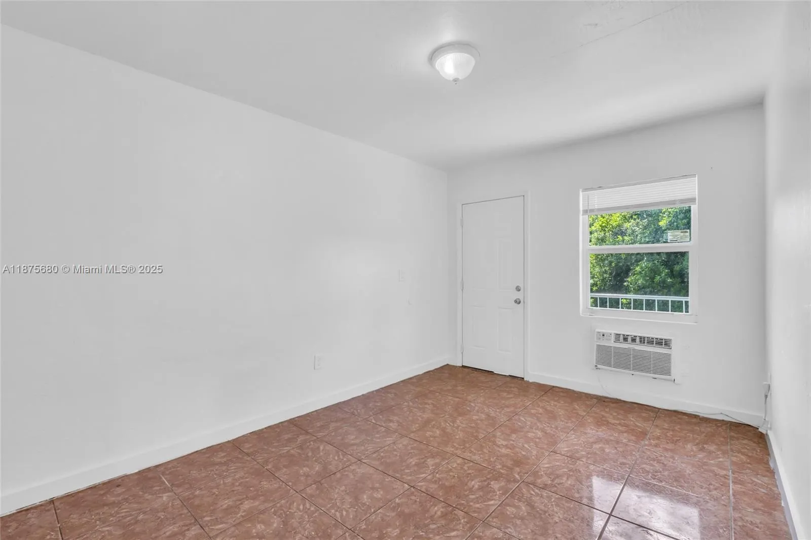 1245 NW 60th St, #4